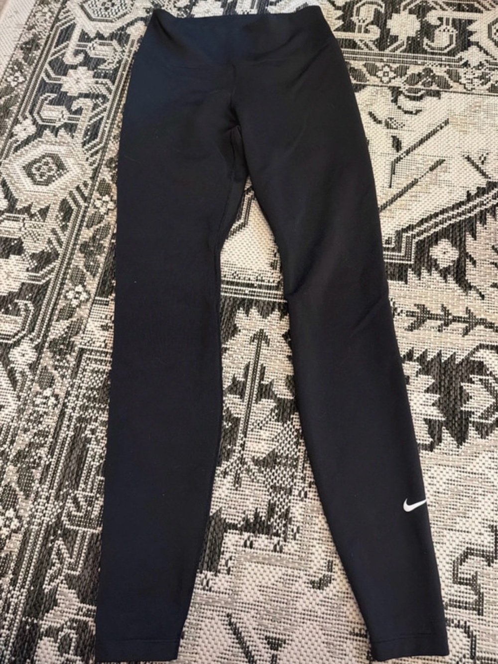 Nike Girls' Black Athletic Leggings - Women’s Stretch Performance Bottoms